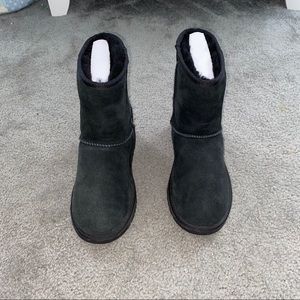 UGG classic short boots